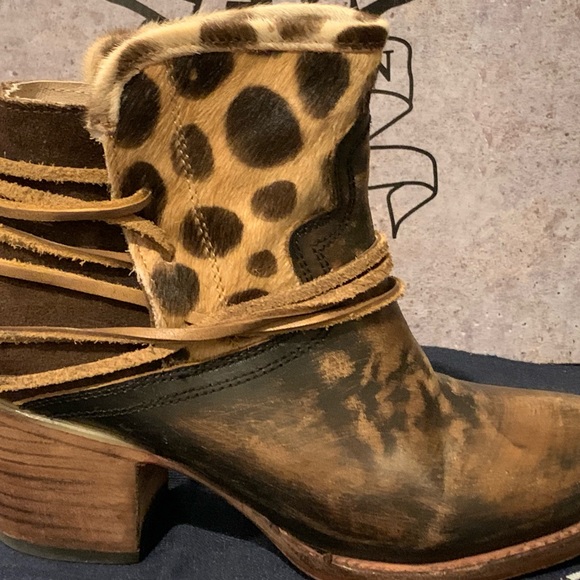 Freebird CASEY Leopard booties size 8 - Picture 3 of 8